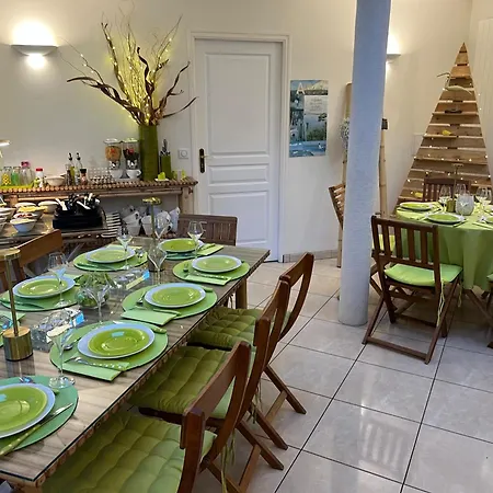 La Antalya Bed & Breakfast 3*